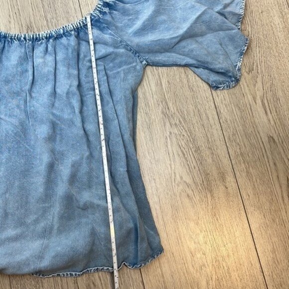 Tramp Light Blue Off The Shoulder Top Size Small - Picture 8 of 9